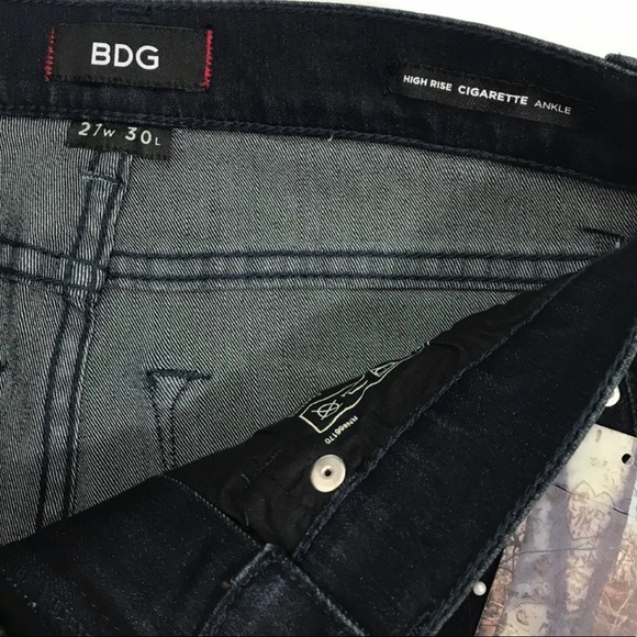 BDG Brand New Women’s Blue Beaded High Rise Cigarette Ankle Jeans Size 27 - Picture 3 of 8